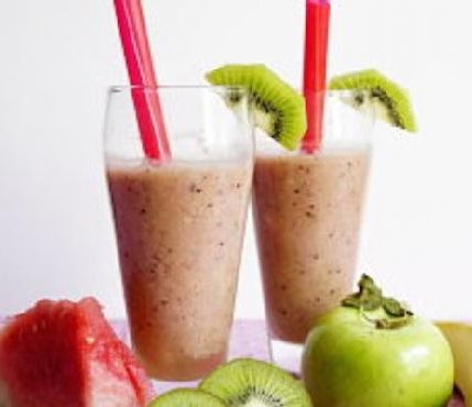 Watermelon, Kiwi, Apple and Frozen Banana Smoothie