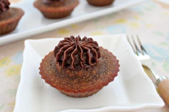 Almond Coffee Cupcakes with Kahlua Liqueur