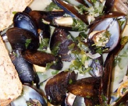 Classic French Mussels