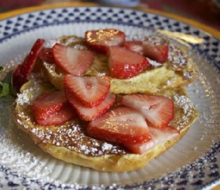 French Toast Croissants with Strawberries