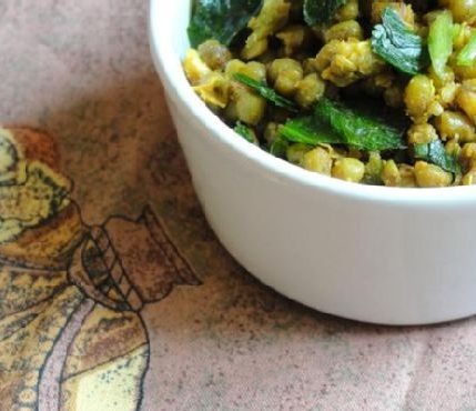 Gujarati Dry Mung Bean Curry