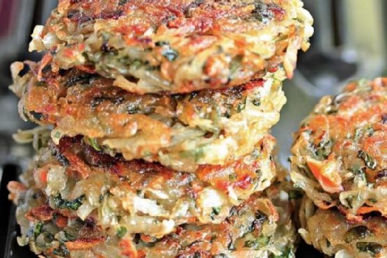 Homemade Hashbrowns with Spinach and Carrots