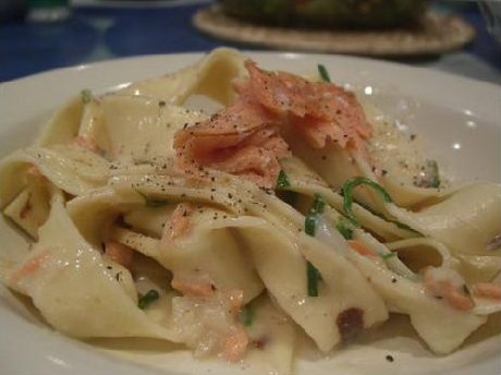 Pasta With Salmon Cream Sauce