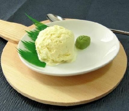 Wasabi Ice Cream (Wasabi Aisu)