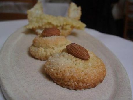 Amaretto Almond Cookies