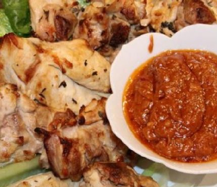 Grilled Chicken with Sateay Sauce