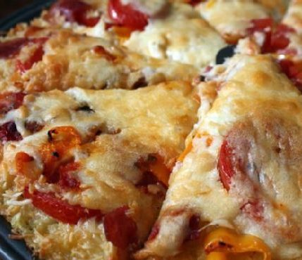 Tomato and Bacon Pizza with Rice Crust